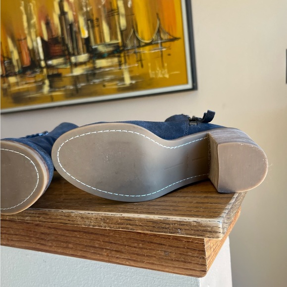 Dolce Vita Stacked Heel Booties, 7, EUC! - Picture 5 of 8